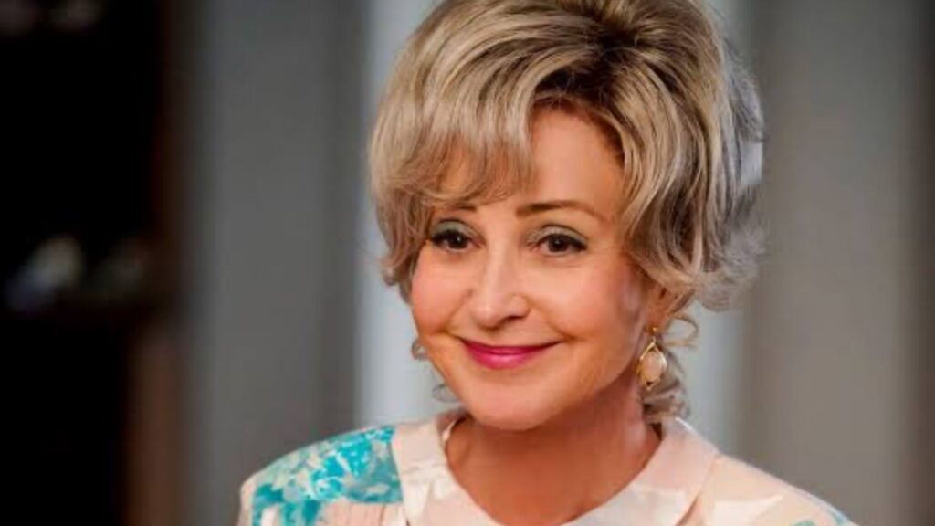 Meemaw's style in Young Sheldon