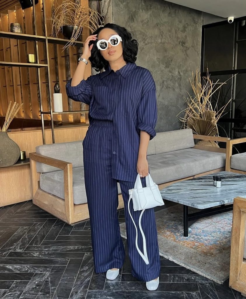 A beautiful lady styling her matching shoes and bag